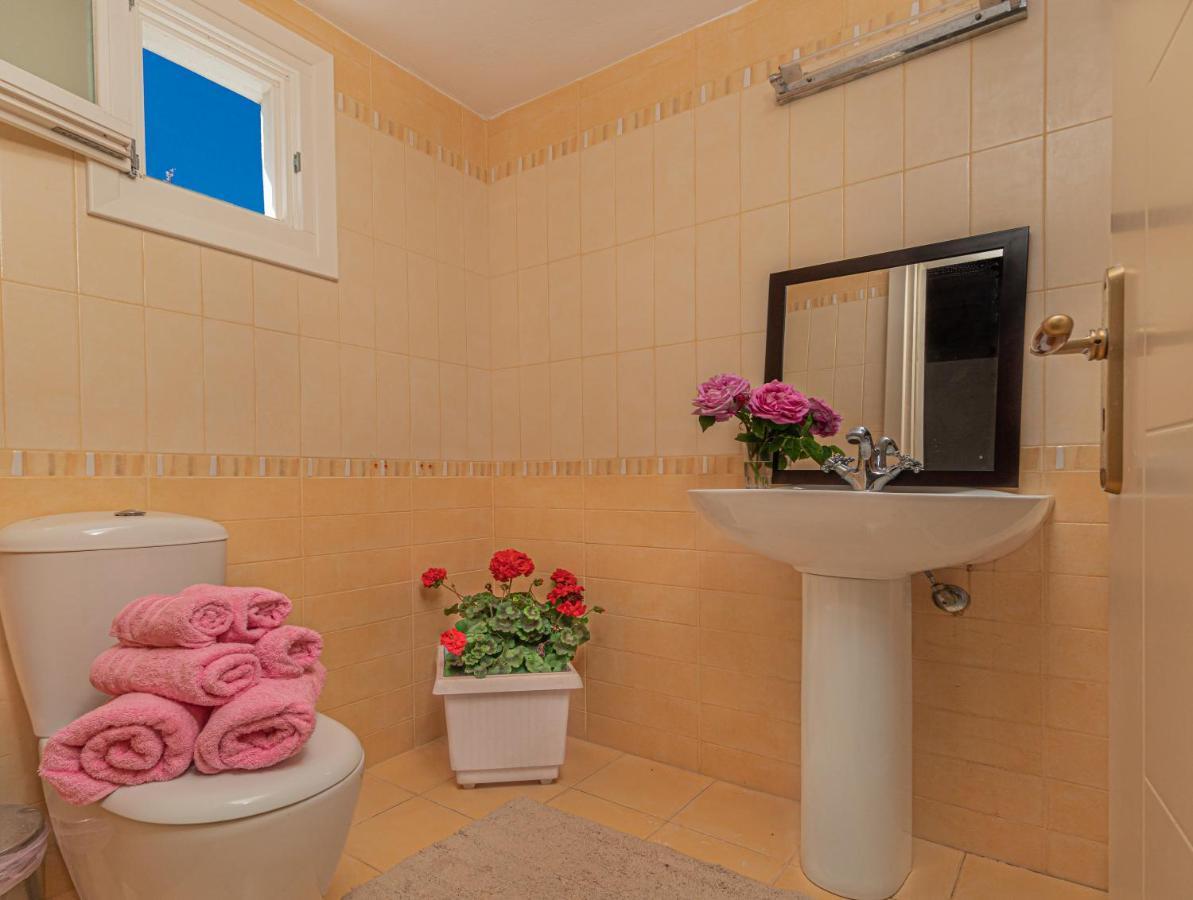 Dimelal Mykonos Town Apartments Bagian luar foto