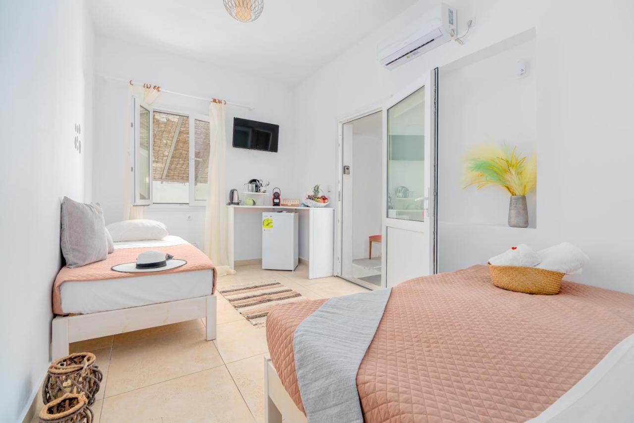 Dimelal Mykonos Town Apartments Bagian luar foto