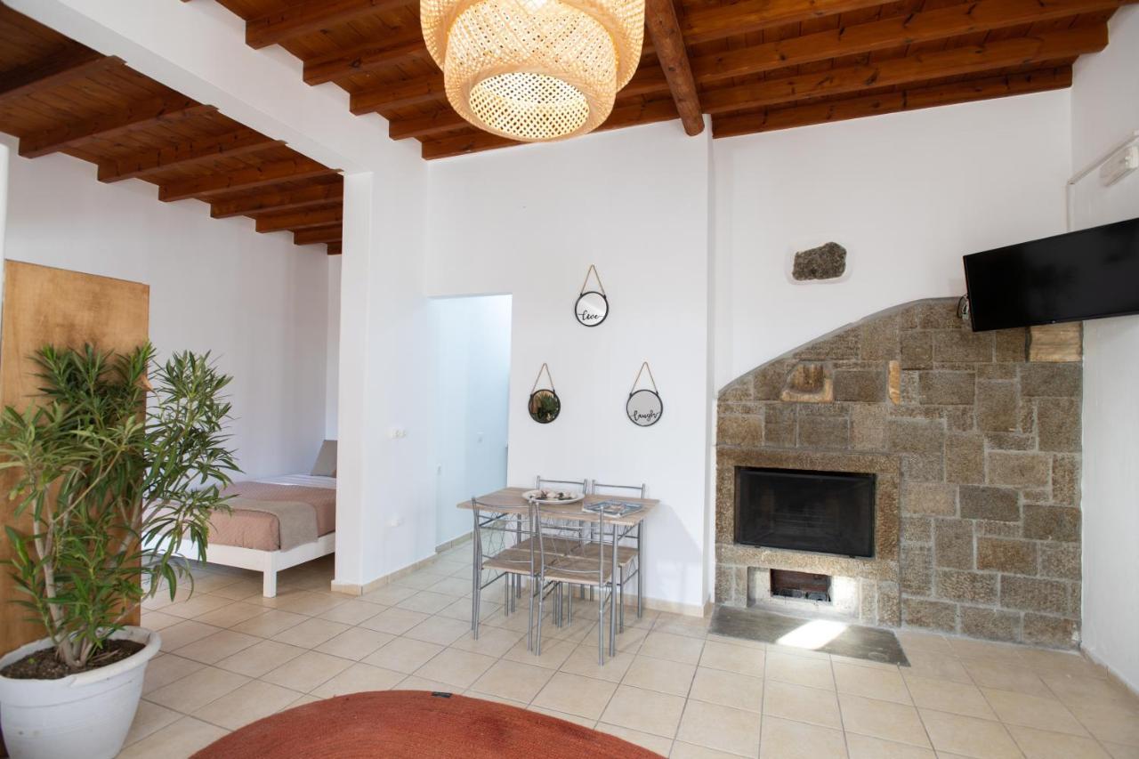 Dimelal Mykonos Town Apartments Bagian luar foto
